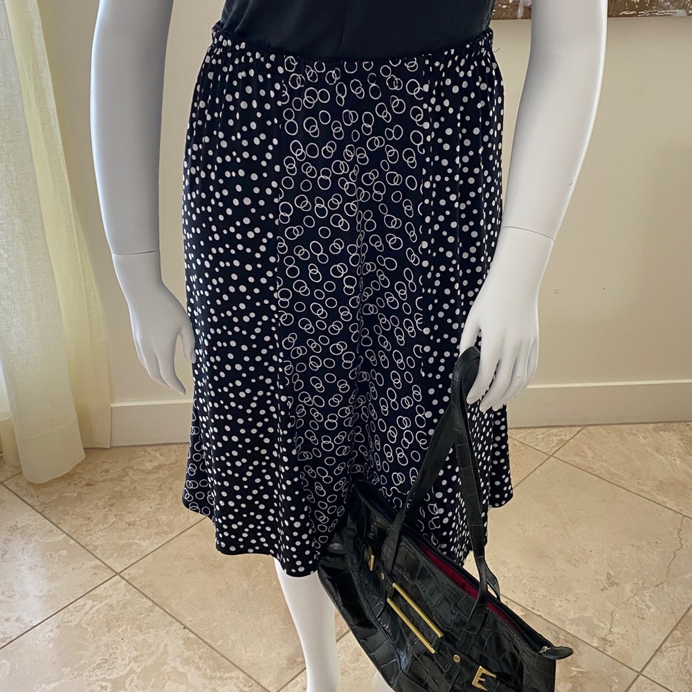 Black and white midi skirt